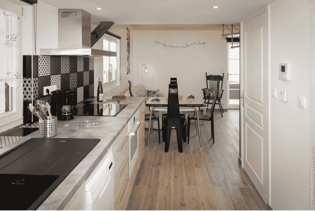 Les Cigognes de Rosheim - Gîte la Cigogne Verte - Vue de l'entrée